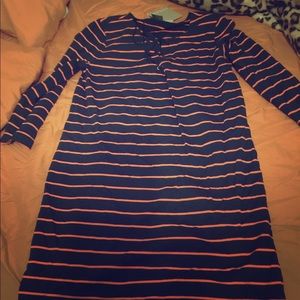 Cute dress with tags.